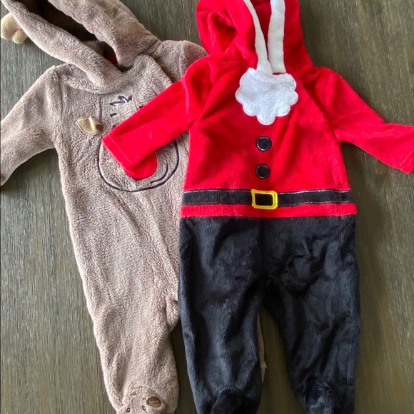 2 Baby Christmas outfits - Picture 2 of 2